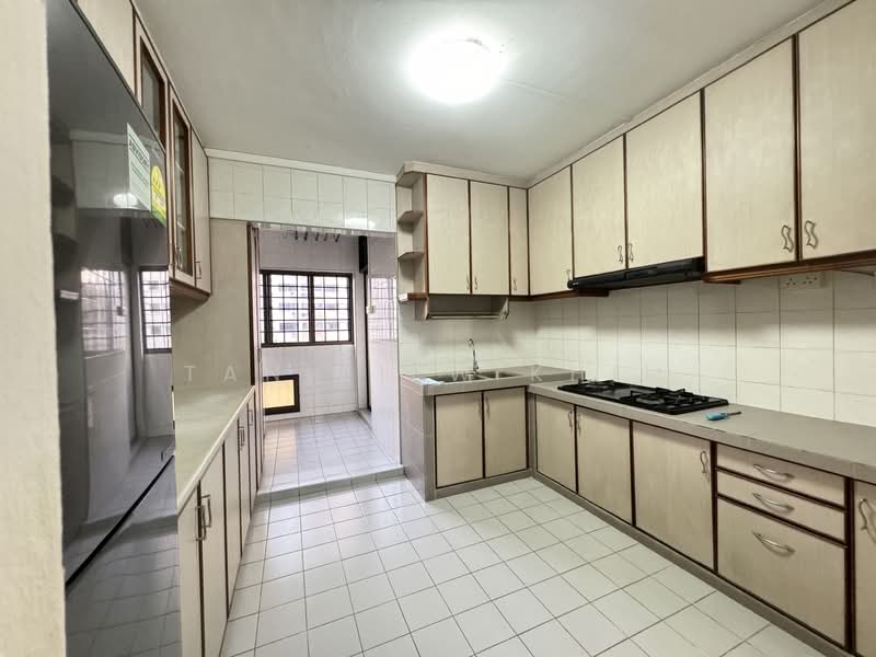 461 Clementi Avenue 3, 461 Clementi Avenue 3, Room Rental, 200 sqft, HDB Flat For Rent, by Tan Siew Khim, 500151122 - Kitchen - PropertyGuru.com.sg