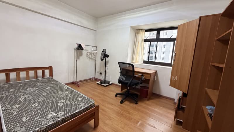 461 Clementi Avenue 3, 461 Clementi Avenue 3, Room Rental, 200 sqft, HDB Flat For Rent, by Tan Siew Khim, 500151122 - Bedroom - PropertyGuru.com.sg