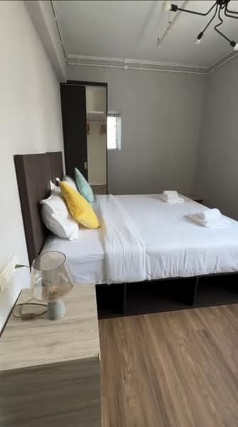LIttle india Hotel for Rent, desker road, 10+ Bedrooms, 12,000 sqft, Shophouse For Rent, by Lawrence See, 500151146 - Bedroom - PropertyGuru.com.sg