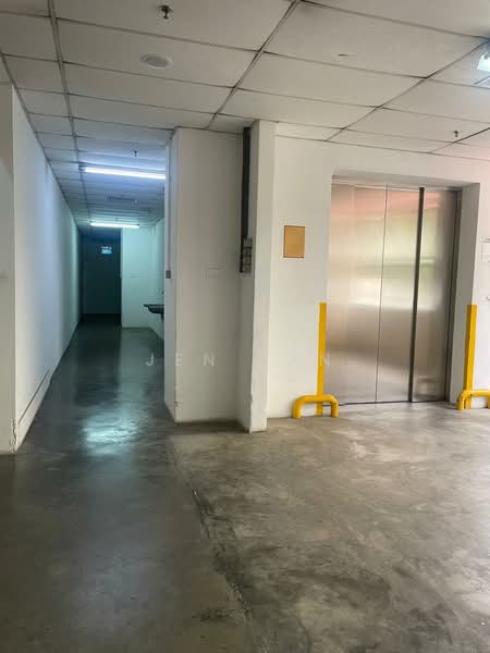 Uniplas Building, 132 Joo Seng Road, 12,066 sqft, Light Industrial (B1) For Rent, by Jen Tan, 500151148 - Corridor - CommercialGuru.com.sg