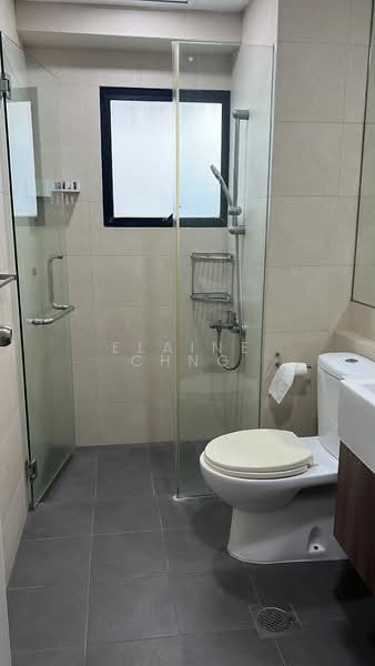 The Regalia, 2 River Valley Close, Room Rental, 100 sqft, Apartment For Rent, by Elaine Chng, 500151153 - Bathroom - PropertyGuru.com.sg