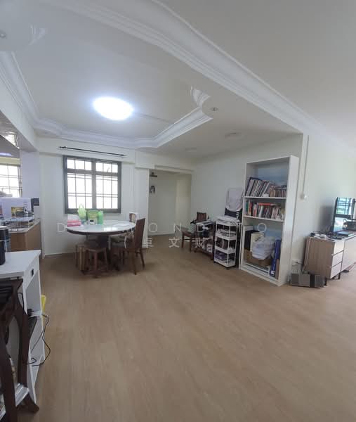 686C Jurong West Central 1, 686C Jurong West Central 1, 3 Bedrooms, 1,194 sqft, HDB Flat For Sale, by Desmond Toh (卓文财), 500151154 - Living Room - PropertyGuru.com.sg