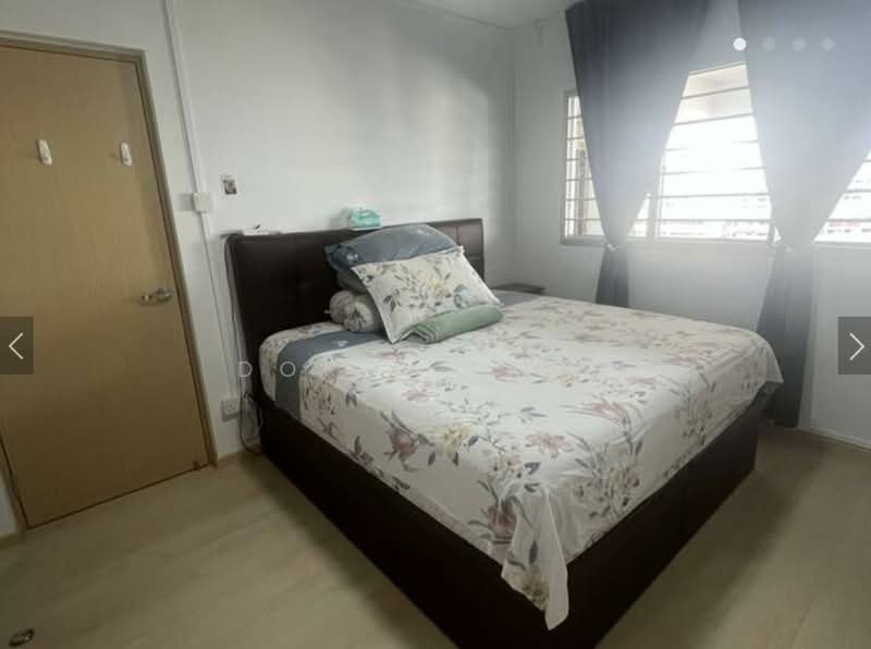 417 Bukit Batok West Avenue 4, 417 Bukit Batok West Avenue 4, 2 Bedrooms, 786 sqft, HDB Flat For Rent, by Doris Kang, 500151161 - Bedroom - PropertyGuru.com.sg