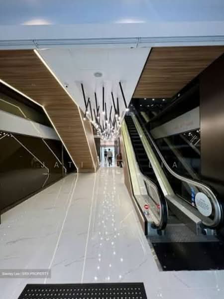 High Street Plaza, 77 High Street, 398 sqft, Office For Sale, by JATIN WALIA, 500151162 - Lobby - CommercialGuru.com.sg
