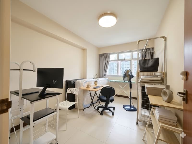 471B Upper Serangoon Crescent, 471B Upper Serangoon Crescent, 3 Bedrooms, 990 sqft, HDB Flat For Sale, by Martin Yeo, 500151170 - Bedroom - PropertyGuru.com.sg