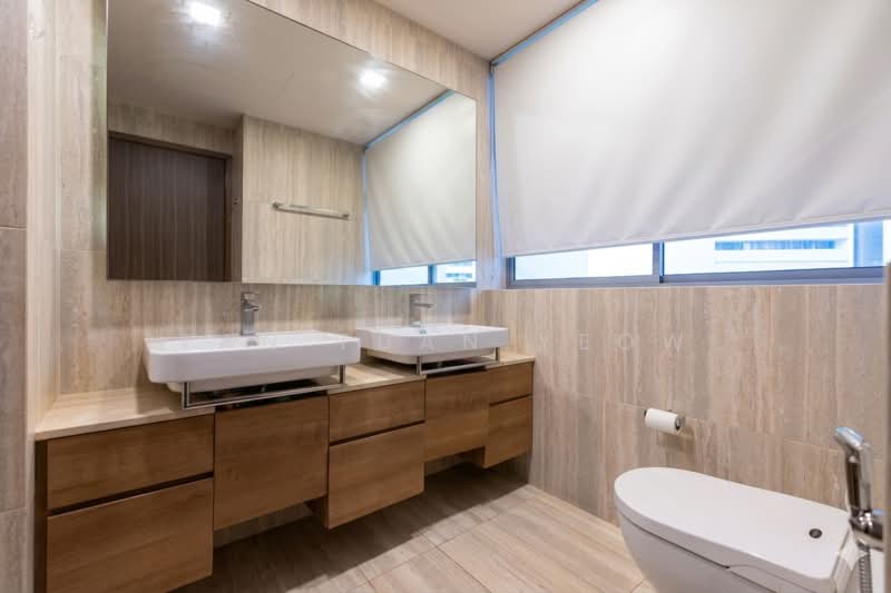 8 Raja, 8 Jalan Raja Udang, 4 Bedrooms, 2,024 sqft, Condominium For Sale, by Tan Tuan Yeow, 500151188 - Master bathroom - PropertyGuru.com.sg