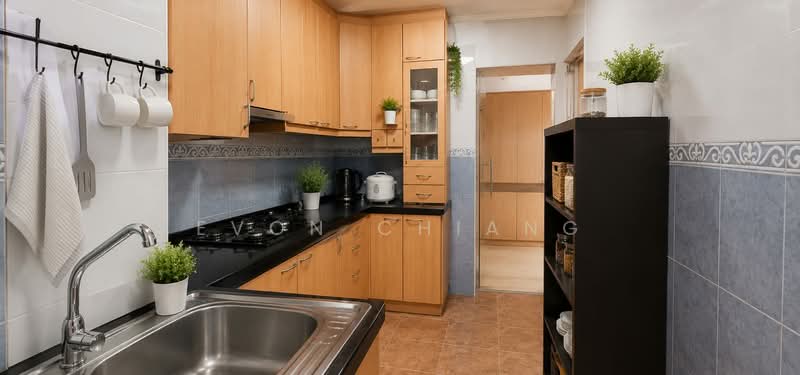 125 Rivervale Street, 125 Rivervale Street, 3 Bedrooms, 1,076 sqft, HDB Flat For Sale, by Evon Chiang, 500151194 - Kitchen - PropertyGuru.com.sg