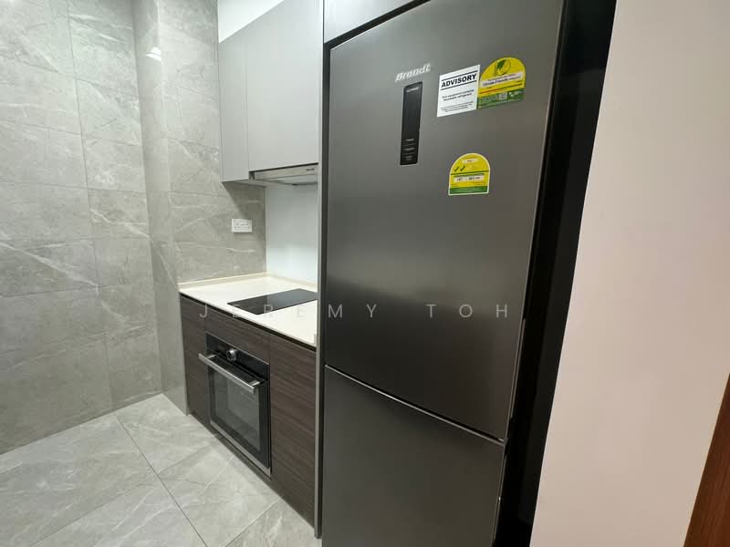 Stirling Residences, 23 Stirling Road, 2 Bedrooms, 689 sqft, Condominium For Sale, by Jeremy Toh, 500151196 - Kitchen - PropertyGuru.com.sg