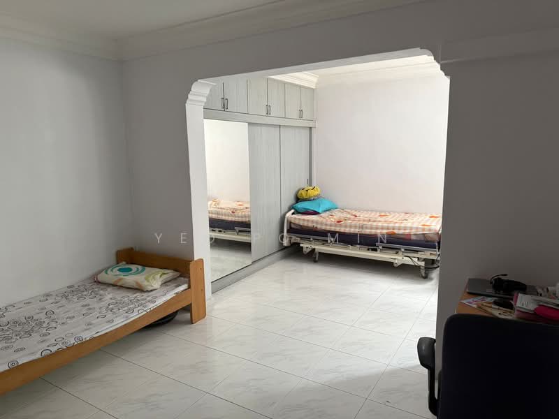 328 Woodlands Street 32, 328 Woodlands Street 32, 5 Bedrooms, 1,754 sqft, HDB Flat For Sale, by Yeo Po Min, 500151198 - Bedroom - PropertyGuru.com.sg