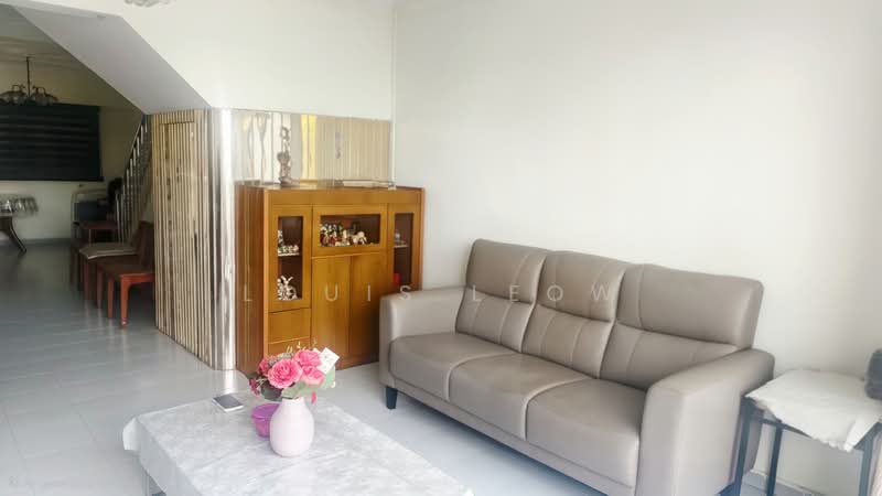 50 Teban Gardens Road, 50 Teban Gardens Road, 4 Bedrooms, 1,572 sqft, HDB Flat For Sale, by Louis Leow, 500151212 - Living Room - PropertyGuru.com.sg