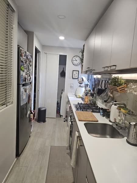 The Visionaire, 174 Canberra Drive, 3 Bedrooms, 980 sqft, Executive Condominium For Sale, by Jenny Low, 500151213 - Kitchen - PropertyGuru.com.sg
