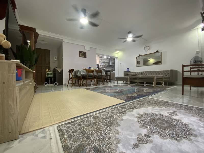 146 Rivervale Drive, 146 Rivervale Drive, 3 Bedrooms, 116 sqft, HDB Flat For Sale, by Noor Hermie Bin Abdul Malek, 500151218 - Living Room - PropertyGuru.com.sg
