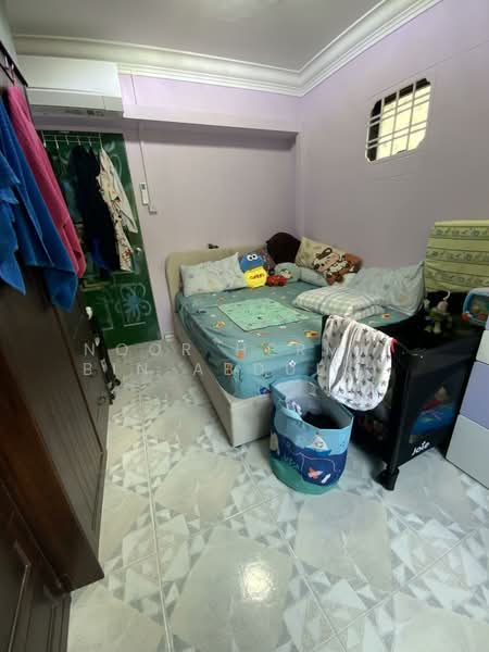 146 Rivervale Drive, 146 Rivervale Drive, 3 Bedrooms, 116 sqft, HDB Flat For Sale, by Noor Hermie Bin Abdul Malek, 500151218 - Common Bedroom - PropertyGuru.com.sg