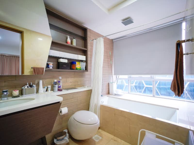 V on Shenton, 5 Shenton Way, 2 Bedrooms, 1,098 sqft, Condominium For Sale, by Felecia Cheong, 500151223 - Bathroom - PropertyGuru.com.sg