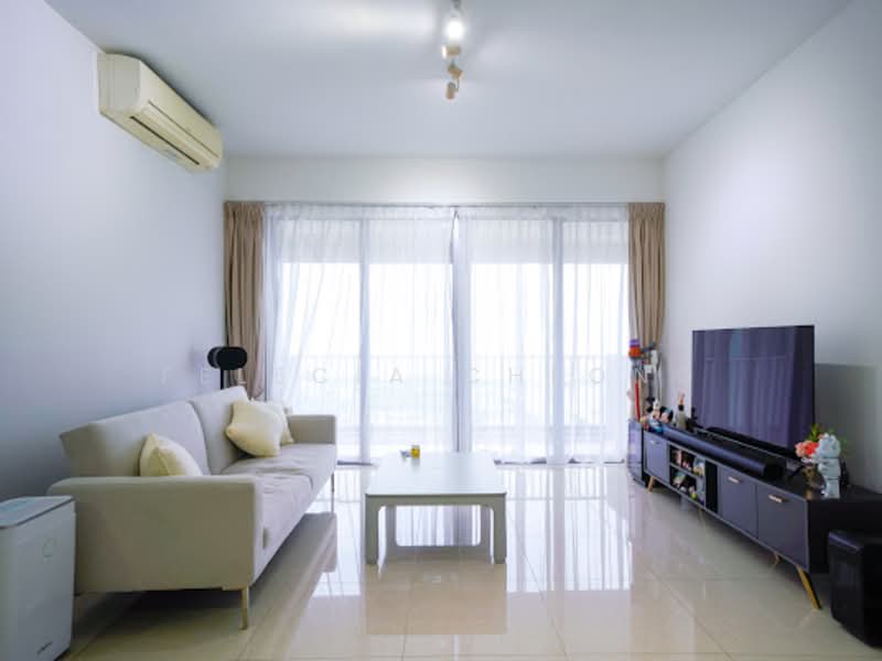 V on Shenton, 5 Shenton Way, 2 Bedrooms, 1,098 sqft, Condominium For Sale, by Felecia Cheong, 500151223 - Living Room - PropertyGuru.com.sg