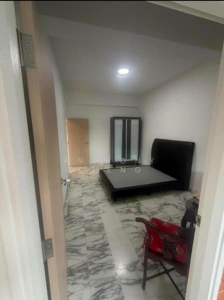 Binjai Park, Binjai Park, 3 Bedrooms, 1,033 sqft, Walk-up Apartment For Rent, by Anthony Cheng, 500151229 - Bedroom - PropertyGuru.com.sg