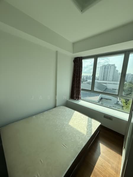 Cosmo, 18 Guillemard Crescent, 2 Bedrooms, 668 sqft, Condominium For Rent, by Jasen Tan, 500151231 - Bedroom - PropertyGuru.com.sg