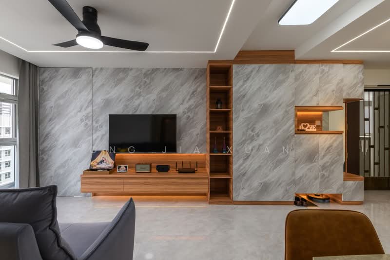 409C Northshore Drive, 409C Northshore Drive, 3 Bedrooms, 1,011 sqft, HDB Flat For Sale, by Ong Jia Xuan, 500151235 - Living Room - PropertyGuru.com.sg