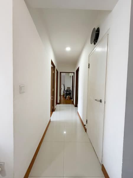 336A Anchorvale Crescent, 336A Anchorvale Crescent, 3 Bedrooms, 990 sqft, HDB Flat For Sale, by Alicia Ong, 500151236 - Corridor - PropertyGuru.com.sg
