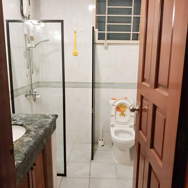 Northvale, 69 Choa Chu Kang Loop, 2 Bedrooms, 110 sqft, Condominium For Rent, by Pang Chun Enn, 500151245 - Bathroom - PropertyGuru.com.sg