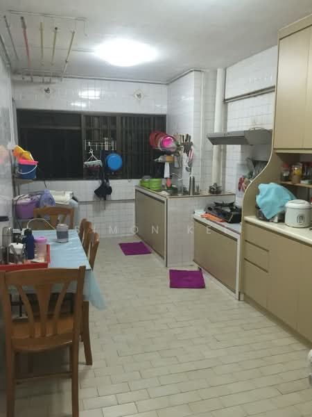 151 Yishun Street 11, 151 Yishun Street 11, 2 Bedrooms, 732 sqft, HDB Flat For Rent, by Simon Kee, 500151251 - Kitchen - PropertyGuru.com.sg