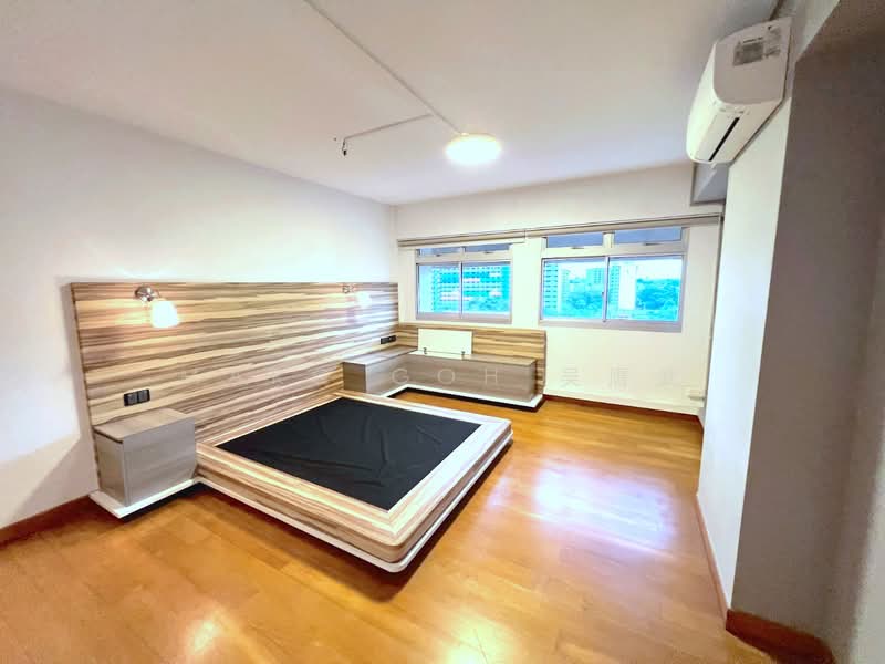 10D Bedok South Avenue 2, 10D Bedok South Avenue 2, 4 Bedrooms, 1,517 sqft, HDB Flat For Sale, by Marc Goh 吴膺武, 500151257 - Huge Master Bedroom with unblocked view - PropertyGuru.com.sg
