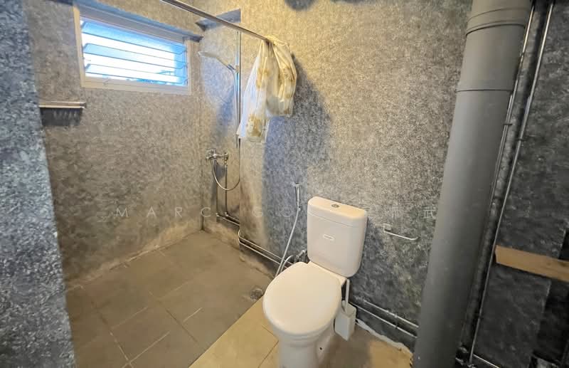 10D Bedok South Avenue 2, 10D Bedok South Avenue 2, 4 Bedrooms, 1,517 sqft, HDB Flat For Sale, by Marc Goh 吴膺武, 500151257 - Bathroom - PropertyGuru.com.sg