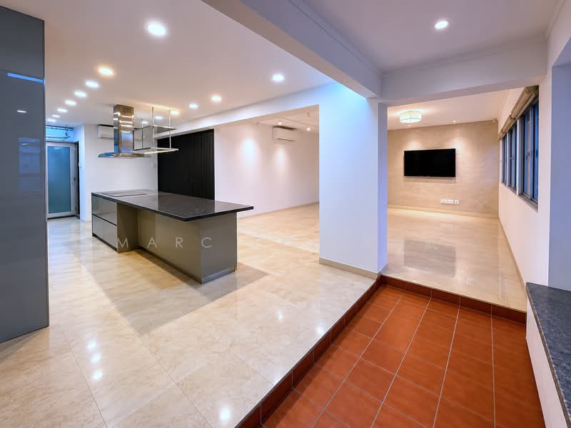 10D Bedok South Avenue 2, 10D Bedok South Avenue 2, 4 Bedrooms, 1,517 sqft, HDB Flat For Sale, by Marc Goh 吴膺武, 500151257 - Luxurious space and a welcoming entrance - PropertyGuru.com.sg