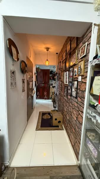 849 Yishun Ring Road, 849 Yishun Ring Road, 2 Bedrooms, 689 sqft, HDB Flat For Sale, by Sharifah Kamariah, 500151261 - Entrance - PropertyGuru.com.sg