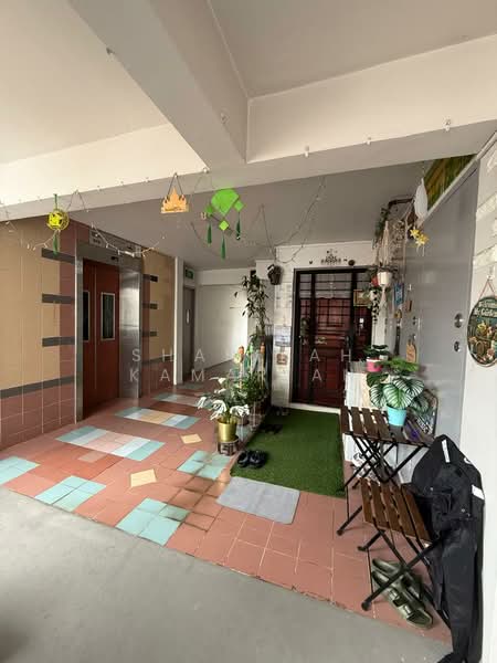 849 Yishun Ring Road, 849 Yishun Ring Road, 2 Bedrooms, 689 sqft, HDB Flat For Sale, by Sharifah Kamariah, 500151261 - Entrance - PropertyGuru.com.sg