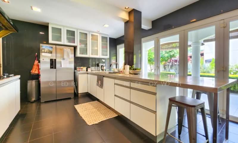 Freehold Detached In Sunset Way, , 4 Bedrooms, 4,800 sqft, Detached House For Sale, by Geraldine Koh, 500151264 - Kitchen - PropertyGuru.com.sg