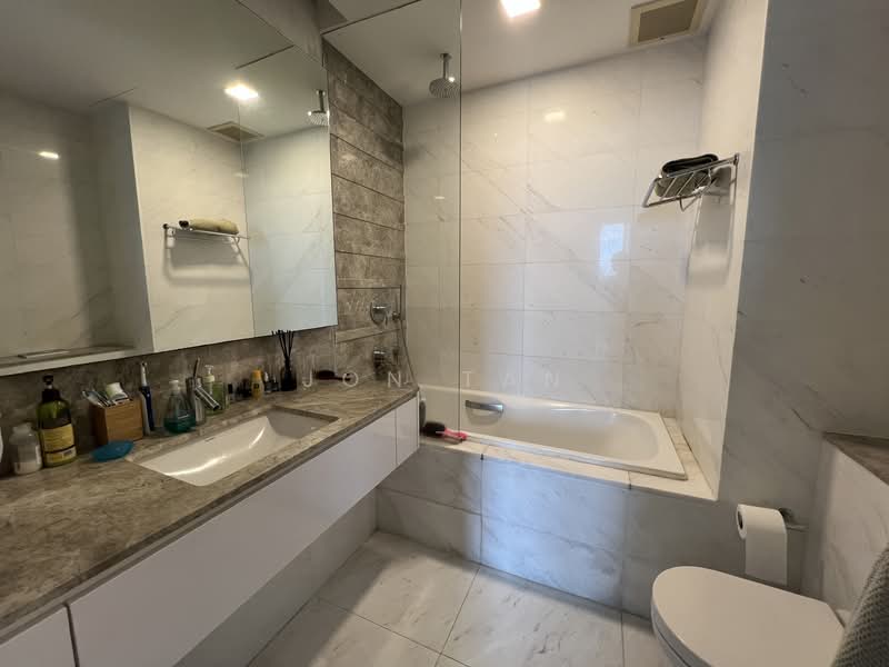 Reflections at Keppel Bay, 31 Keppel Bay View, 2 Bedrooms, 840 sqft, Condominium For Sale, by Jon Tan, 500151274 - Bathroom - PropertyGuru.com.sg