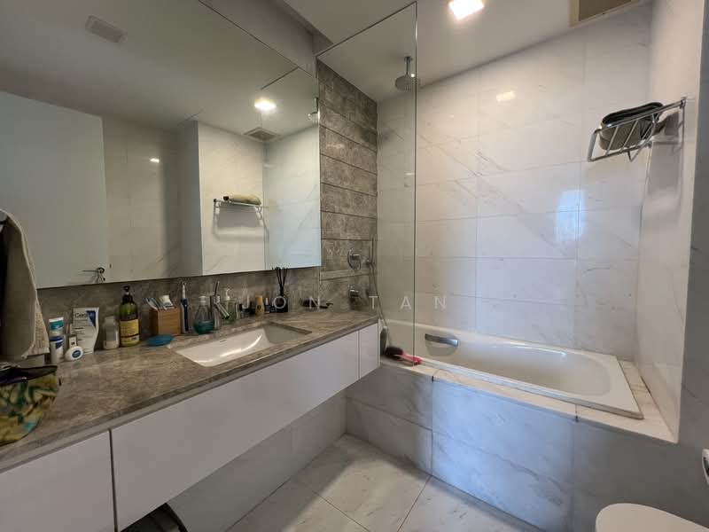 Reflections at Keppel Bay, 31 Keppel Bay View, 2 Bedrooms, 840 sqft, Condominium For Sale, by Jon Tan, 500151274 - Bathroom - PropertyGuru.com.sg