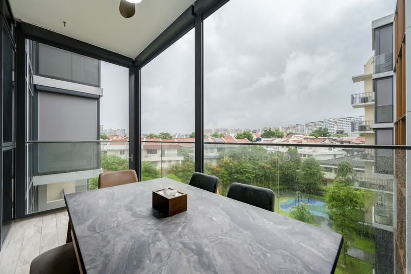 The Gazania, 9 How Sun Drive, 2 Bedrooms, 700 sqft, Condominium For Sale, by Shawn Khoo, 500151275 - PropertyGuru.com.sg