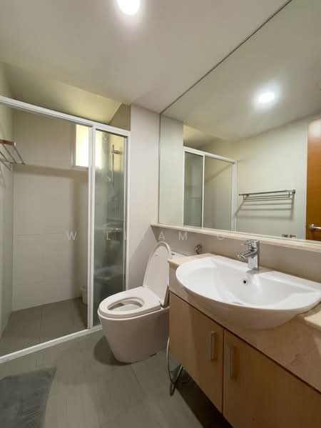 The Raintree, 85 Bukit Drive, 3 Bedrooms, 1,270 sqft, Condominium For Sale, by William Oo, 500151286 - Common Bathroom - PropertyGuru.com.sg