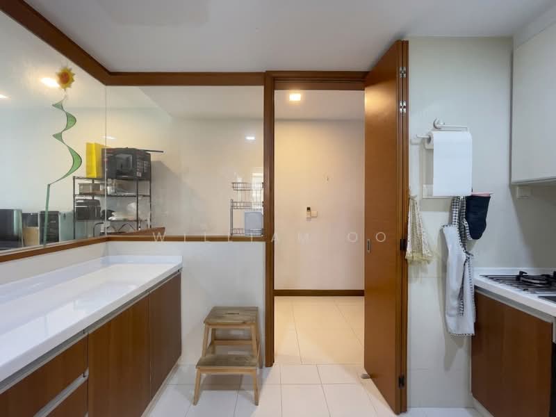 The Raintree, 85 Bukit Drive, 3 Bedrooms, 1,270 sqft, Condominium For Sale, by William Oo, 500151286 - Kitchen - PropertyGuru.com.sg