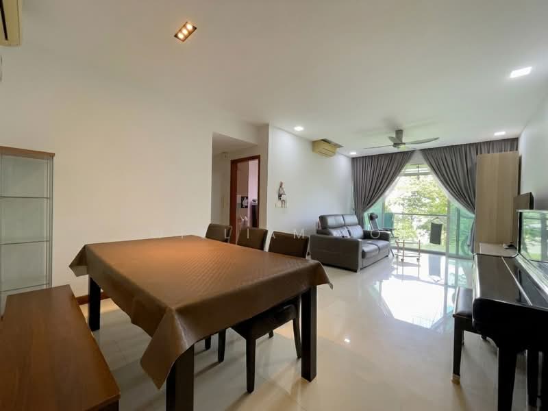 The Raintree, 85 Bukit Drive, 3 Bedrooms, 1,270 sqft, Condominium For Sale, by William Oo, 500151286 - Living Room - PropertyGuru.com.sg