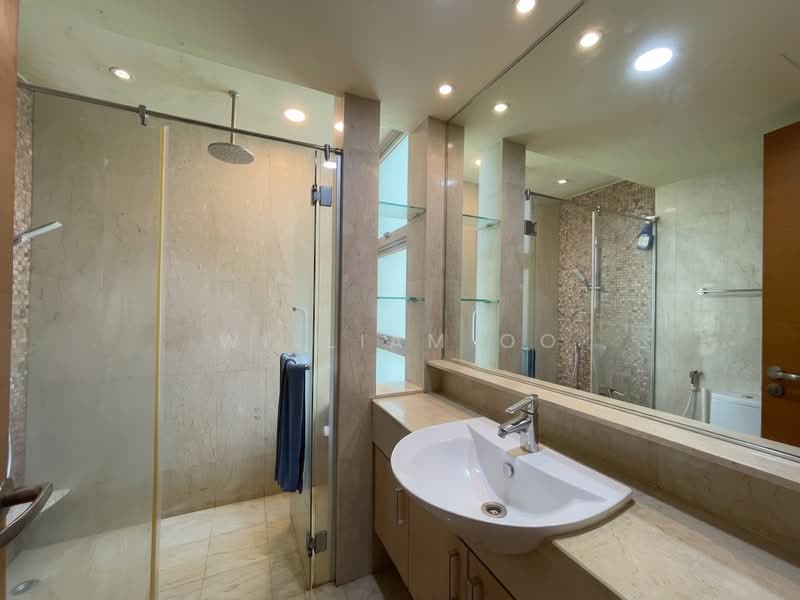 The Raintree, 85 Bukit Drive, 3 Bedrooms, 1,270 sqft, Condominium For Sale, by William Oo, 500151286 - Master Bathroom - PropertyGuru.com.sg