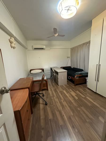 101 Clementi Street 14, 101 Clementi Street 14, 3 Bedrooms, 1,302 sqft, HDB Flat For Sale, by Jenny Low, 500151292 - Bedroom - PropertyGuru.com.sg