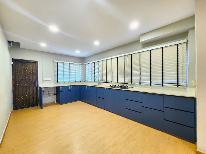Beng Tong Mansion, , 4 Bedrooms, 1,765 sqft, Walk-up Apartment For Sale, by Eric Wong, 500151304 - Kitchen - PropertyGuru.com.sg