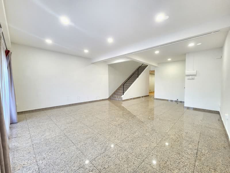 Beng Tong Mansion, , 4 Bedrooms, 1,765 sqft, Walk-up Apartment For Sale, by Eric Wong, 500151304 - Interior - PropertyGuru.com.sg