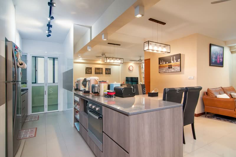 293B Compassvale Crescent, 293B Compassvale Crescent, 3 Bedrooms, 1,001 sqft, HDB Flat For Sale, by Shafik Yusope, 500151305 - Kitchen - PropertyGuru.com.sg