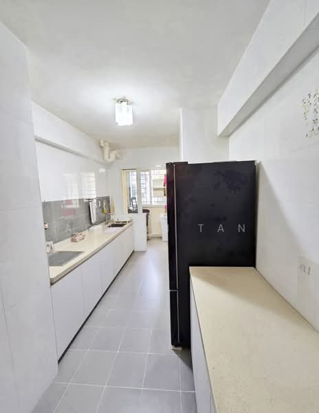 286C Compassvale Crescent, 286C Compassvale Crescent, 3 Bedrooms, 1,033 sqft, HDB Flat For Sale, by Adrian Tan, 500151309 - Kitchen - PropertyGuru.com.sg