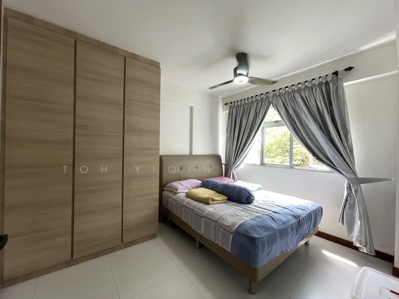 424B Yishun Avenue 11, 424B Yishun Avenue 11, 2 Bedrooms, 721 sqft, HDB Flat For Sale, by Toh YiQin (卓意钦), 500151320 - Bedroom - PropertyGuru.com.sg