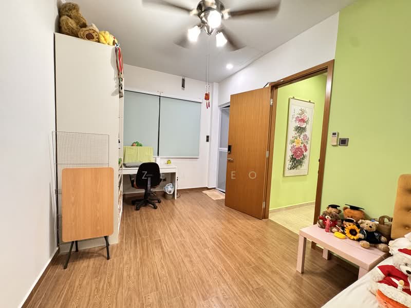 Lorong Paya Lebar, LORONG PAYA LEBAR, 4 Bedrooms, 1,800 sqft, Terraced House For Sale, by Zen Teo, 500151326 - Bedroom - PropertyGuru.com.sg