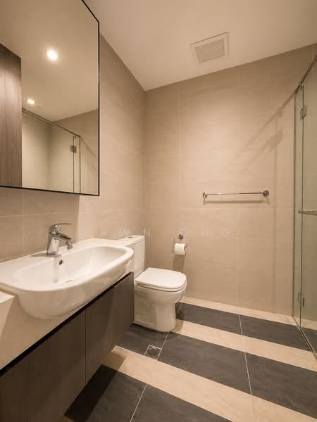 Parc Riviera, 101 West Coast Vale, 2 Bedrooms, 710 sqft, Condominium For Sale, by Dawn Ong, 500151337 - Bathroom - PropertyGuru.com.sg