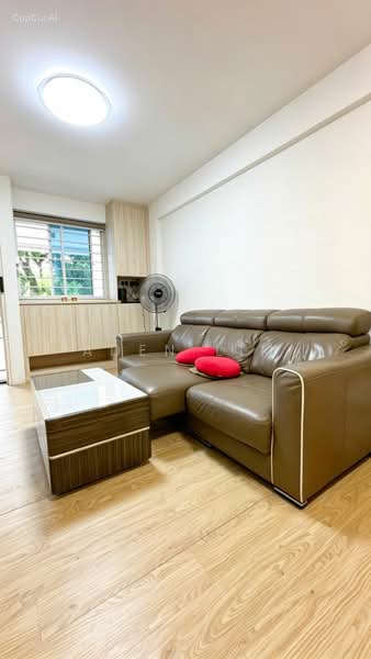 625 Ang Mo Kio Avenue 9, 625 Ang Mo Kio Avenue 9, 2 Bedrooms, 732 sqft, HDB Flat For Sale, by Aden Lim, 500151346 - Living Room - PropertyGuru.com.sg