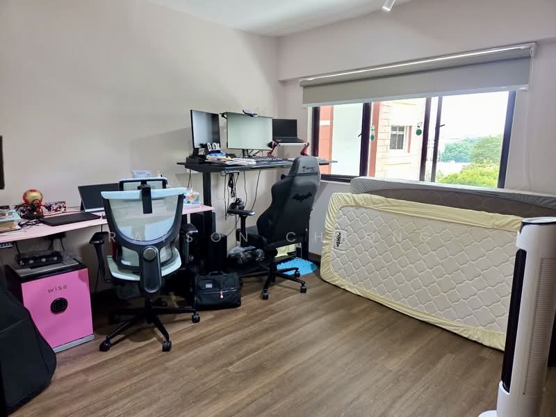 150 Mei Ling Street, 150 Mei Ling Street, 4 Bedrooms, 1,582 sqft, HDB Flat For Sale, by Rayson Cheong, 500151356 - Study - PropertyGuru.com.sg