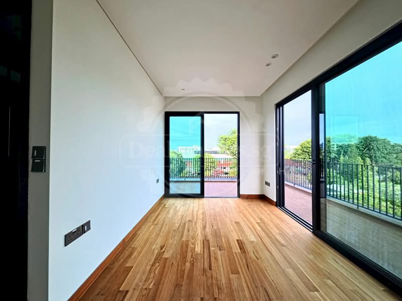 ❤️ PRICED TO SELL! BRAND NEW SEMI D 3750SQFT LAND, Bedok Road / Simpang Bedok / Tanah Merah, 5 Bedrooms, 6,820 sqft, Semi-Detached House For Sale, by Li Rong Teh, 500151360 - Balcony - PropertyGuru.com.sg