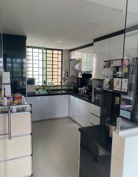 Pinevale, 6 Tampines Street 73, 3 Bedrooms, 1,281 sqft, Condominium For Rent, by Alvin Oh, 500151372 - Kitchen - PropertyGuru.com.sg